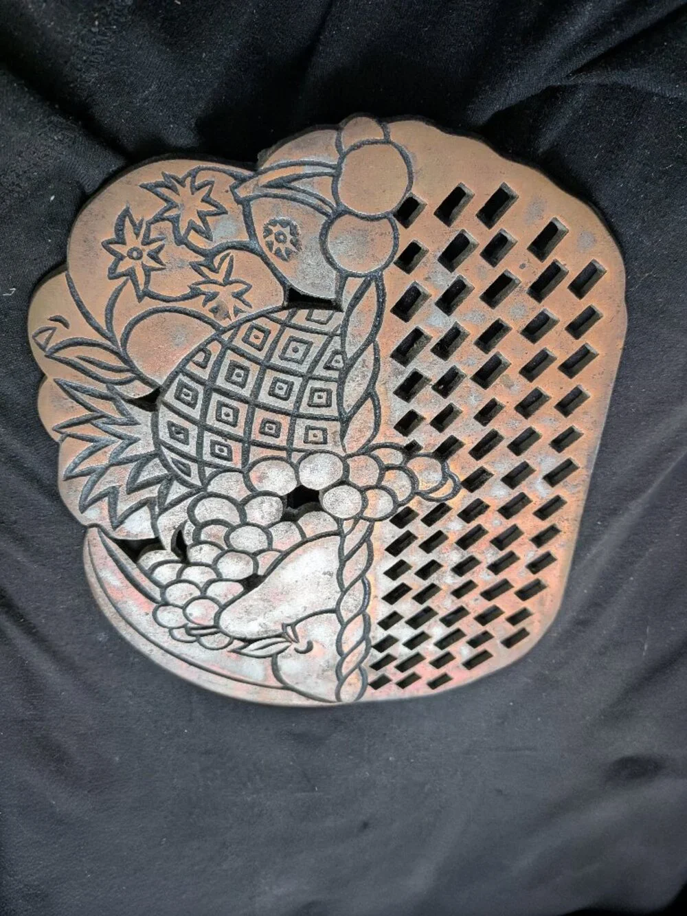 VTG 1983 Himark Copper Fruit Basket Trivet Dark Rustic Patina Pineapple Wall